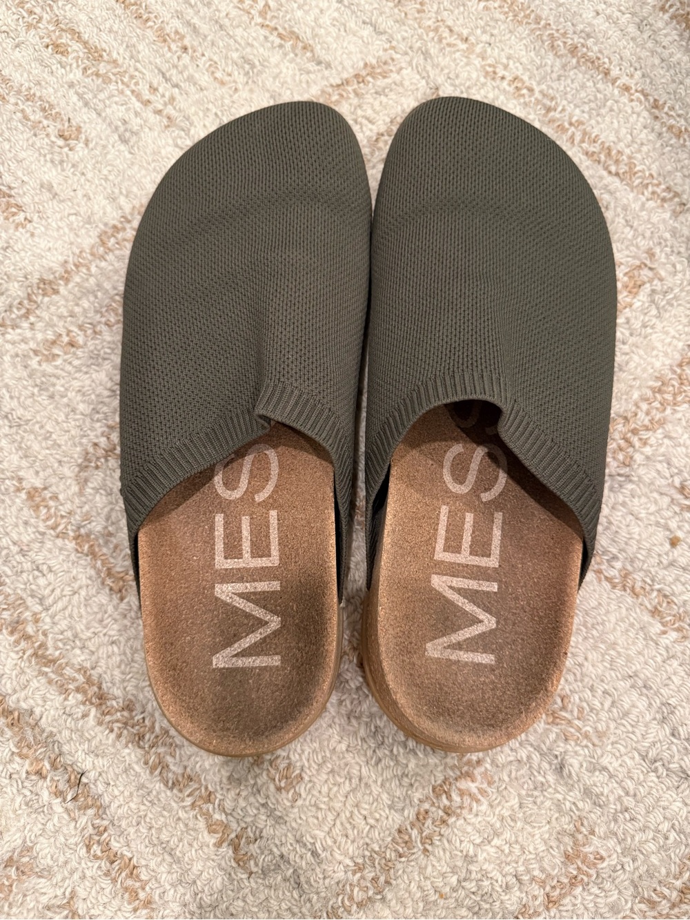 Message Clogs - Picture 2 of 4